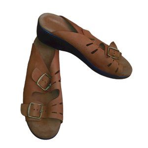 SAS Brown  leather women's shoes Size 7